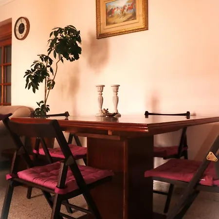Proudly Local Contacless Check-in&out Nicósia